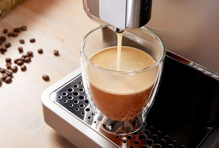 4 Kaffeevollautomaten bis 300 Euro Test – Die Investition Die Sich Lohnt (Frühling 2022)