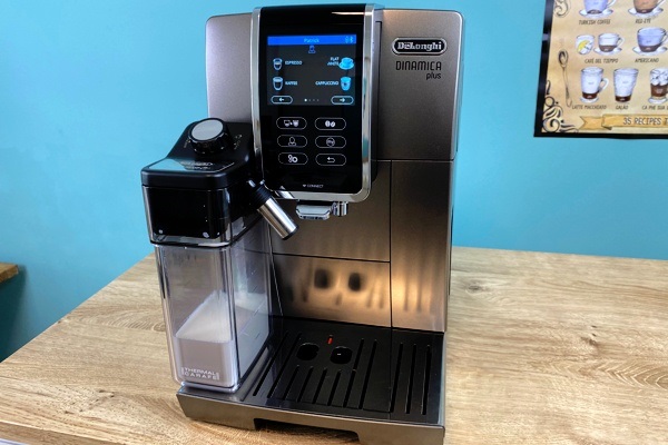 5 Kaffeevollautomaten mit Milchbehälter Test – Kaffeespezialitäten in Barista-Qualität ganz einfach für zu Hause (Frühling 2023)