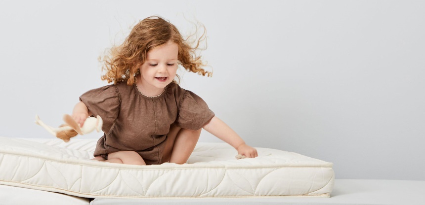 5 Kindermatratzen 90x200 Test – So schlafen Kinder gesund und gut (Sommer 2022)