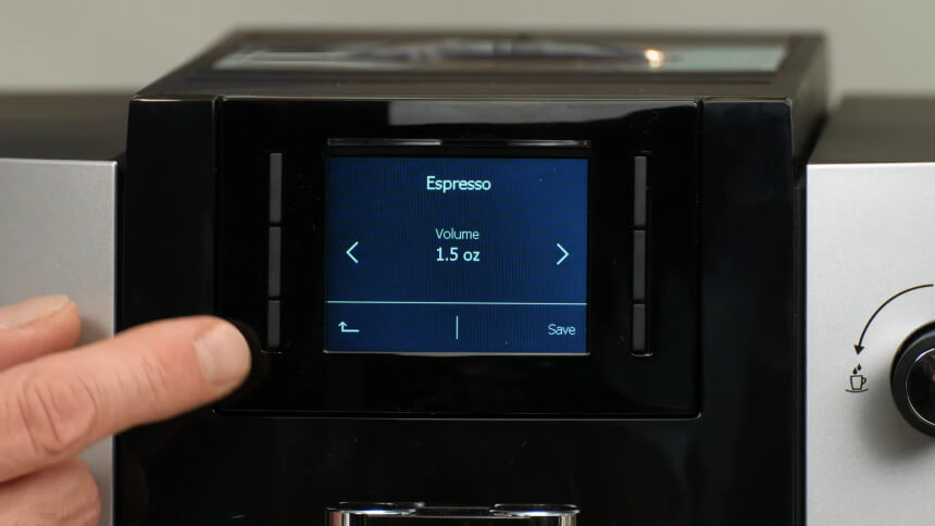 Jura E6 Test – Ein Kaffeevollautomat für preisbewusste Kaffeeliebhaber (Frühling 2023)